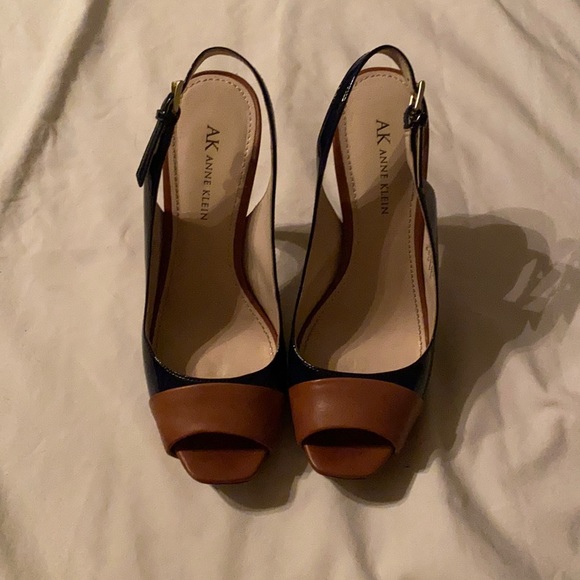 Anne Klein Multicolored Heels - Picture 1 of 3